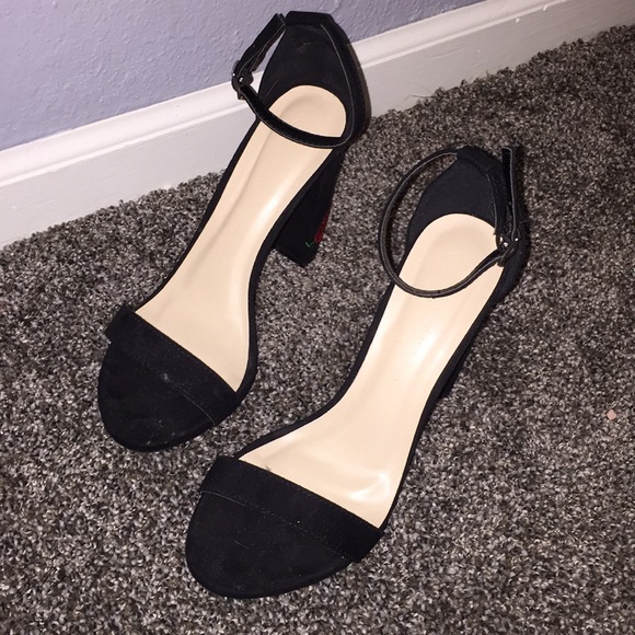 Fashion Nova Rose Embroidered Heels - Picture 3 of 3